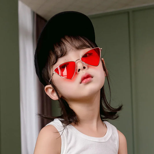 Baby 2021 New Cat Eye Sunglasses Kids Fashion Luxury Sunglasses UV400 Children Metal Triangle Cool Pink Sun Glasses Girls Boys